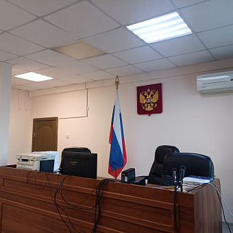 Банк продал женщине дом с гнилым деревянным фундаментом вместо бетонного