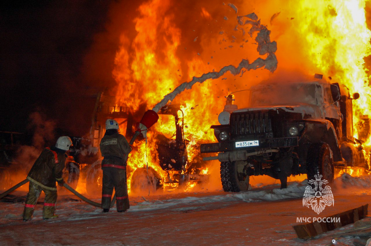 С начала года в Якутии зафиксировано 117 случаев возгорания автомобилей -  Арктикпост