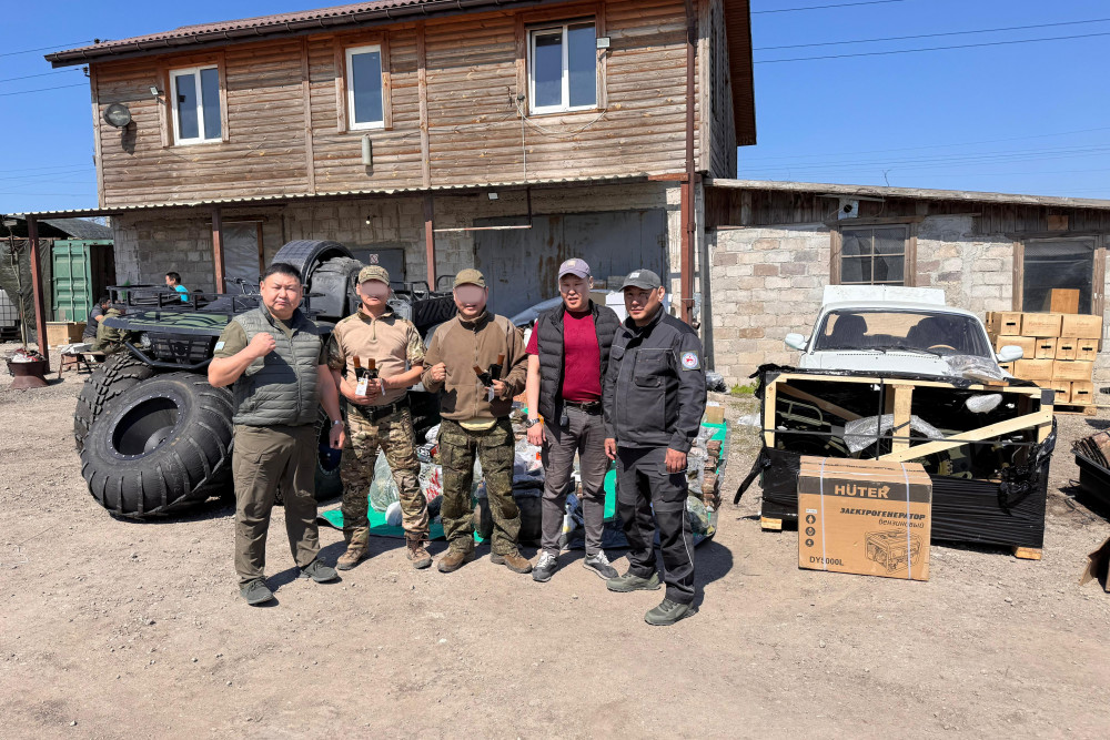 Бойцам-работникам дорожно-транспортного комплекса Якутии доставлена гуманитарная помощь Бойцам-работникам дорожно-транспортного комплекса Якутии доставлена гуманитарная помощь