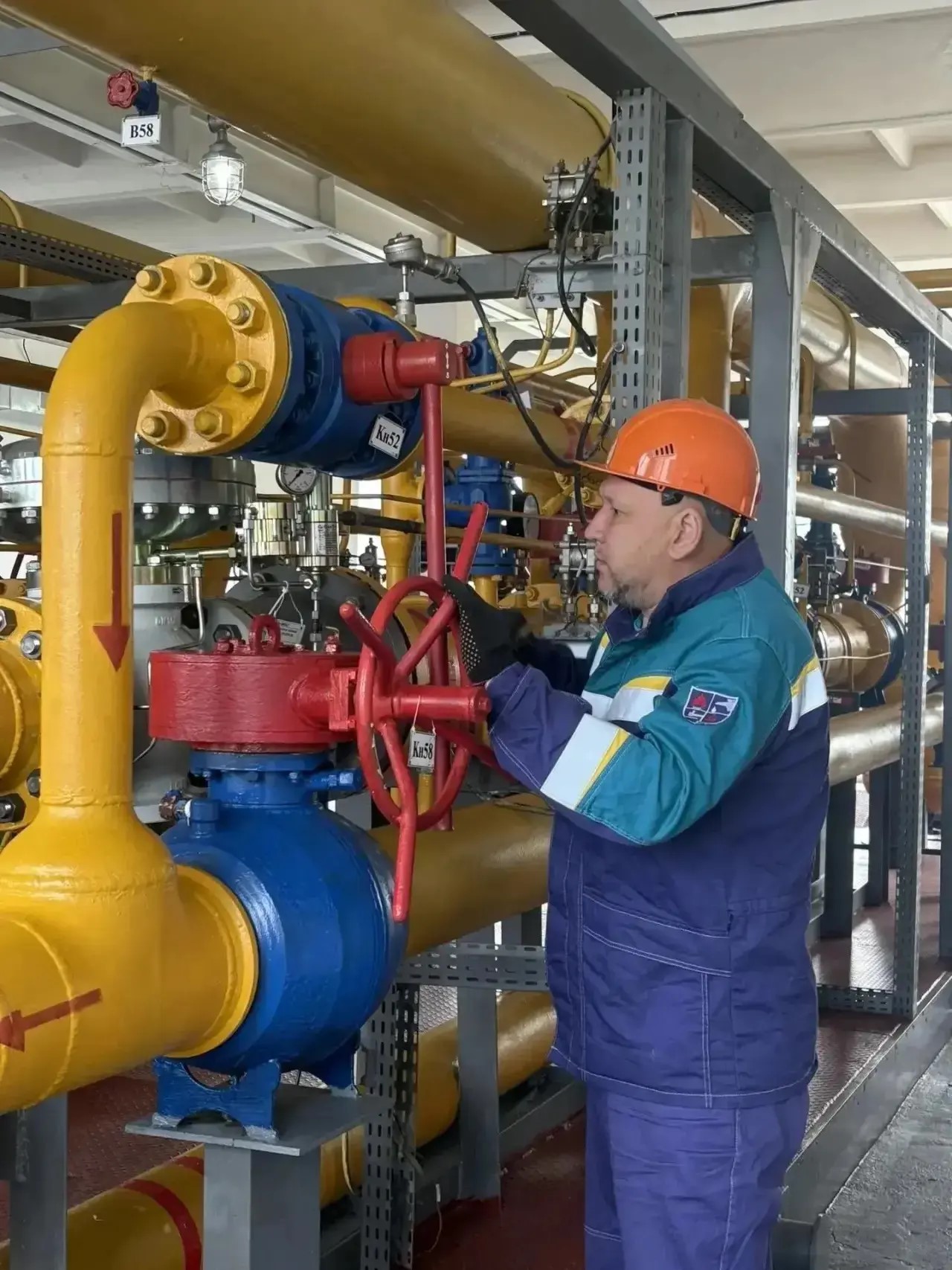 «Сахатранснефтегаз»: продолжаются работы по подготовке к отопительному сезону