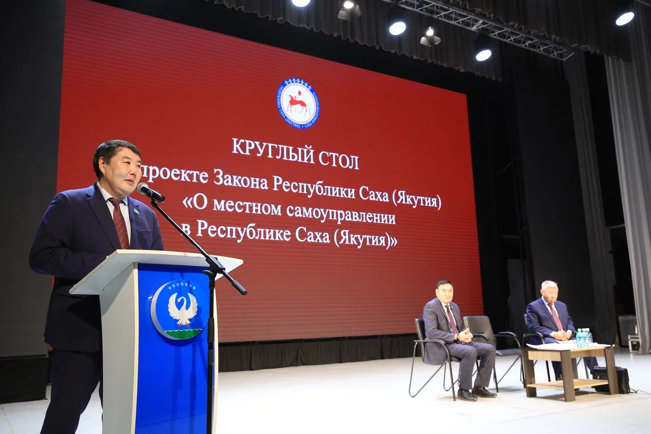 Алексей Еремеев встретился с жителями Намского улуса