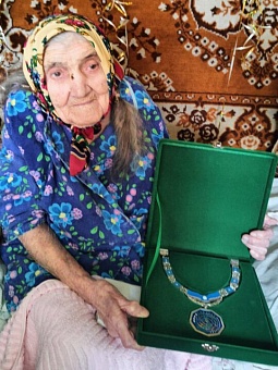 Долгожительнице из Алдана Анне Степановне Ковалевой исполнилось 100 лет