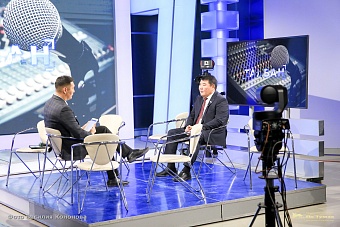 Ил Түмэн бэрэссэдээтэлэ Алексей Еремеев Төрүт Сокуоҥҥа киирэр уларытыылары быһаарда